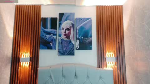 Sophi Thaylorr online show from September 20, 1:01 pm