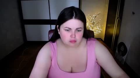 Snapshot of sophia__olsen chatting on July 9, 6:28 am sophia__olsen online show from July 9, 6:28 am
