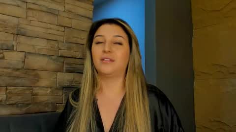 Snapshot of sophia_dior1 chatting on October 9, 11:41 am Sophia online show from October 9, 11:41 am