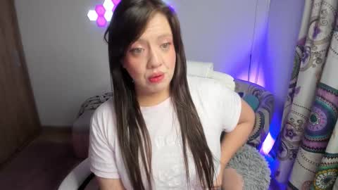 sophia_grants online show from February 17, 5:37 am