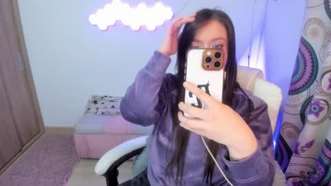 sophia_grants online show from May 24, 5:45 am
