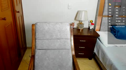 sophia CM online show from October 1, 7:25 am