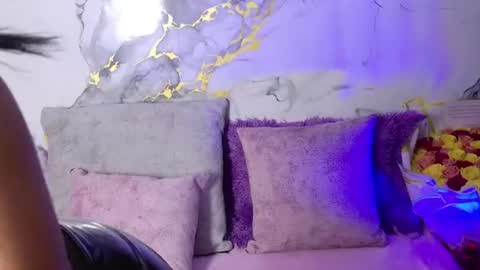 sophia online show from August 6, 4:03 am