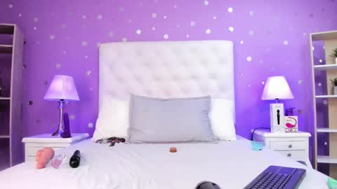 Sophia  online show from October 18, 7:25 pm