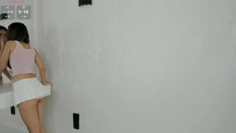 Snapshot of sophia_squirtits chatting on November 2, 10:28 am QUEEN OF SQUIRT online show from November 2, 10:28 am