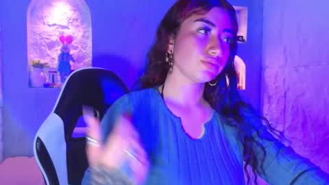 Sophia online show from March 30, 2:45 am