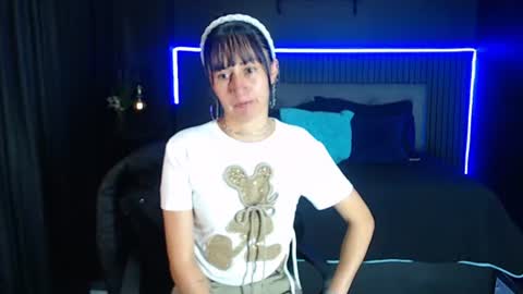 Snapshot of sophia_w_ chatting on June 22, 1:19 pm S O P H I A online show from June 22, 1:19 pm