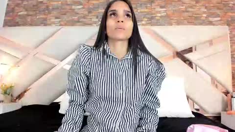 Snapshot of sophiaa_paris chatting on September 10, 3:28 am Sophia Paris online show from September 10, 3:28 am