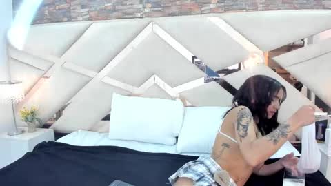 Snapshot of sophiaa_paris chatting on September 19, 3:30 am Sophia Paris online show from September 19, 3:30 am