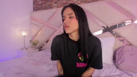 Snapshot of sophiaa_paris chatting on October 15, 3:17 am Sophia Paris online show from October 15, 3:17 am