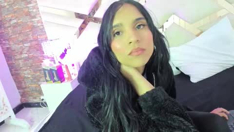 Snapshot of sophiaa_paris chatting on October 22, 3:18 am Sophia Paris online show from October 22, 3:18 am