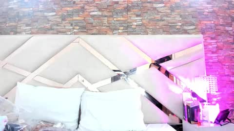 Snapshot of sophiaa_paris chatting on November 1, 9:17 pm Sophia Paris online show from November 1, 9:17 pm