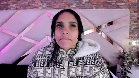 Snapshot of sophiaa_paris chatting on December 3, 3:36 am Sophia Paris online show from December 3, 3:36 am