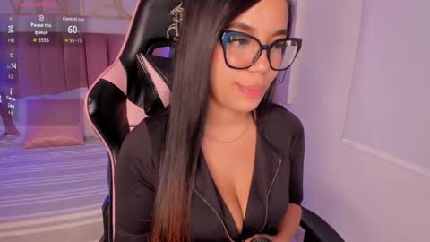 Sophie Hill  online show from September 12, 8:42 pm