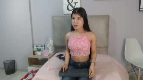 Snapshot of sophiabedford chatting on April 27, 1:31 pm Sophia Bedford online show from April 27, 1:31 pm