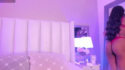 SophiaSmiths online show from October 24, 7:21 pm