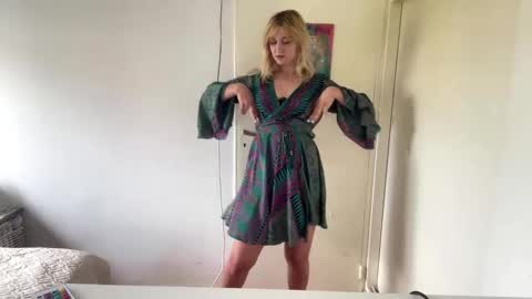 Snapshot of sophiasnarl chatting on February 24, 8:18 pm Sofi online show from February 24, 8:18 pm