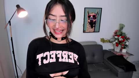   online show from January 17, 12:43 pm