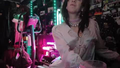Sophie Satin1980 online show from May 15, 11:34 pm