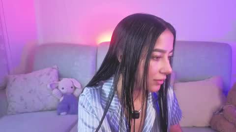 Snapshot of sophie_bbs chatting on April 26, 4:37 pm Sophie online show from April 26, 4:37 pm