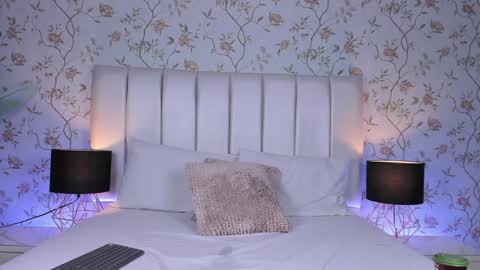Snapshot of sophie_deargb chatting on January 14, 10:55 pm Sofia santodomingo online show from January 14, 10:55 pm