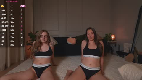 sophie_fennec online show from October 25, 11:43 pm