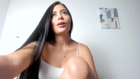 Snapshot of sophie_foxxx chatting on January 4, 11:38 pm Sophie online show from January 4, 11:38 pm