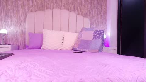 sophie online show from November 7, 11:54 am