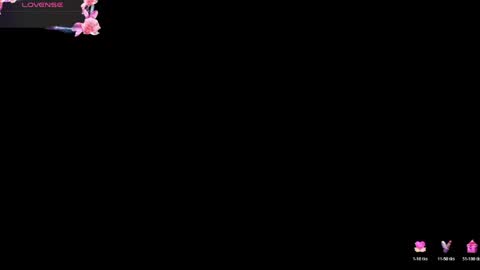 Snapshot of sophie_laurent1 chatting on May 22, 11:27 am sophie_laurent1 online show from May 22, 11:27 am