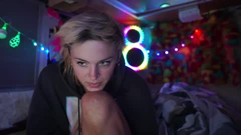 Snapshot of sophie_lovely chatting on March 8, 3:39 am derpy derpington online show from March 8, 3:39 am