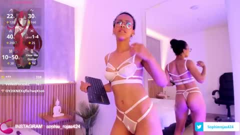 Snapshot of sophie_rojas chatting on September 14, 3:55 pm sophie_rojas online show from September 14, 3:55 pm