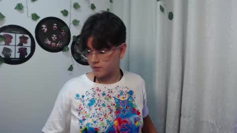 sophie_ross1 online show from November 26, 4:24 am