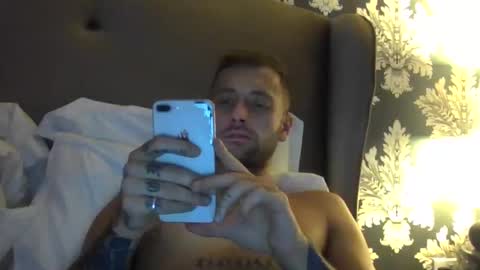 Snapshot of sophie_sam_24 chatting on December 22, 2:39 am Couple Sophie Sam online show from December 22, 2:39 am