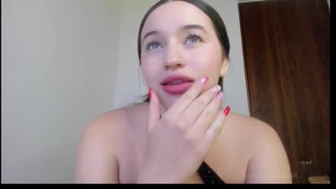 Snapshot of sophie_spencer1 chatting on October 1, 2:39 am sophie_spencer1 online show from October 1, 2:39 am
