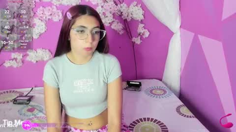 Snapshot of sophie_sweet_bms chatting on September 10, 11:43 am Valentina online show from September 10, 11:43 am