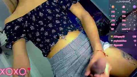Snapshot of sophie_vall chatting on September 25, 5:33 am sophie_vall online show from September 25, 5:33 am