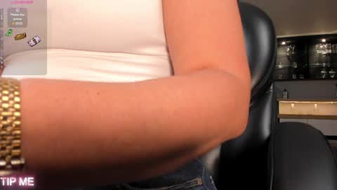 Sophie online show from April 3, 11:36 pm