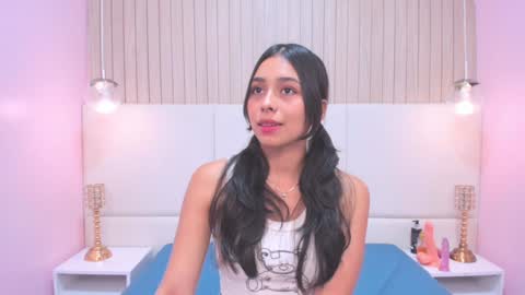 Sophie online show from January 14, 8:04 pm