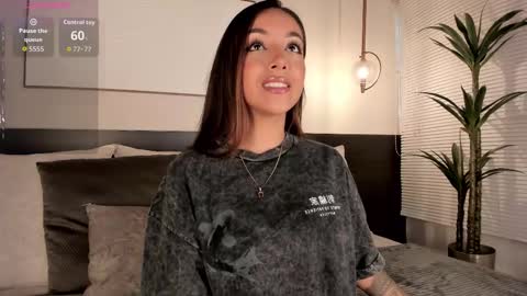     online show from November 16, 8:14 pm