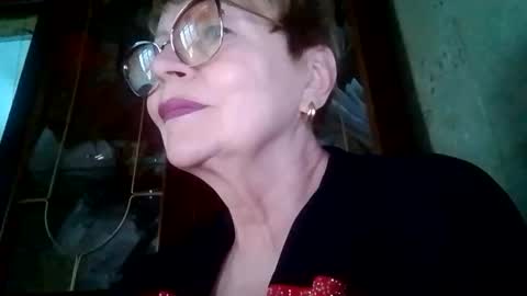 SophieBurnsX online show from June 8, 3:01 pm
