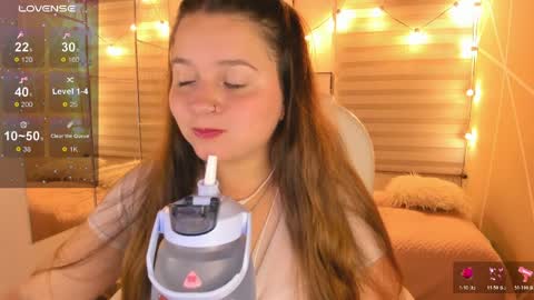 Sophie  online show from April 9, 2:11 am