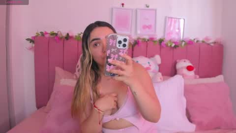 sophiee rosee online show from April 19, 8:11 pm