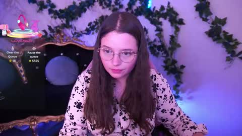 sophieedreams online show from October 31, 2:51 pm