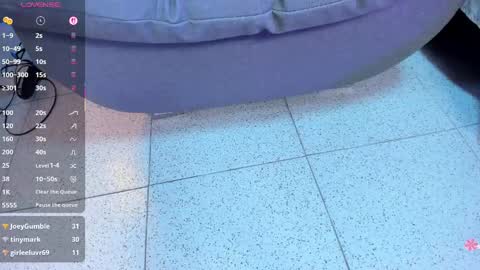 sophieharris__ online show from March 7, 2:04 am