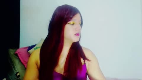 Snapshot of sophiehillsxo chatting on November 7, 8:47 am sophiehillsxo online show from November 7, 8:47 am