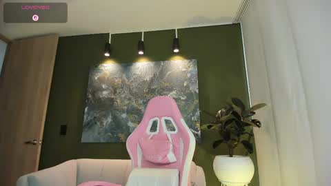 SAMANTHA online show from April 13, 2:22 pm