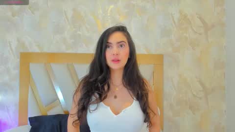 Sophie online show from November 12, 1:33 pm