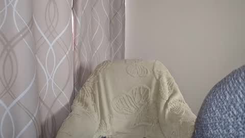 Snapshot of sophiemisss chatting on February 12, 9:15 am Sophiemisss online show from February 12, 9:15 am