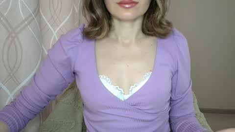 Snapshot of sophiemisss chatting on February 24, 11:19 am Sophiemisss online show from February 24, 11:19 am