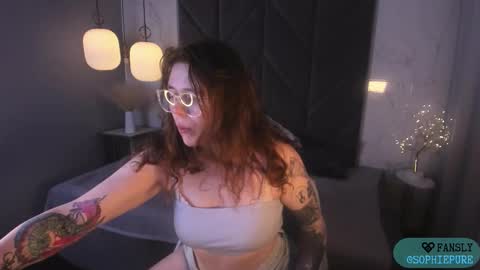 Sophie online show from October 14, 9:04 pm